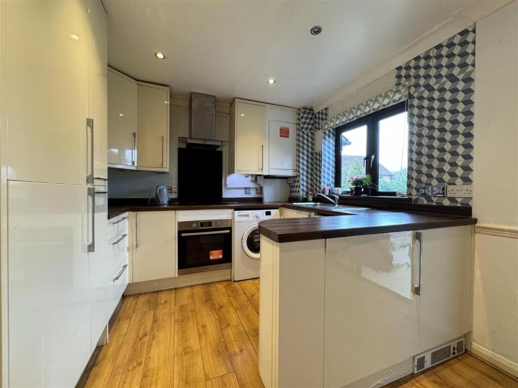 Clove, 3-4 Bed House With Garden, Free Parking, Sleeps 9 In Grays & Chafford Hundred Stifford Exteriör bild